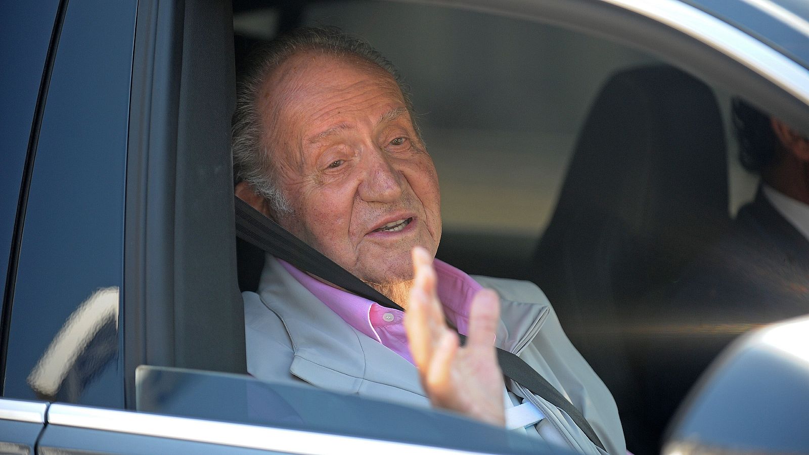 El rey emérito baraja regresar a España las próximas semanas