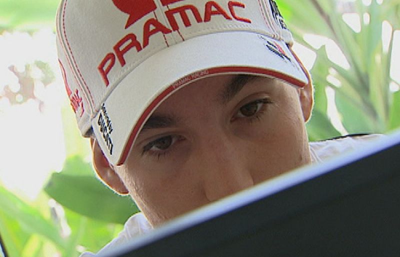 Aleix Espargaró comenta sus impresiones sobre el encuentro digital que ha mantenido con los usuarios de RTVE.es.