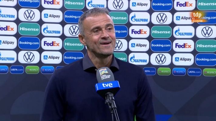 Fútbol - Luis Enrique: "Hemos jugado de tú a tú a la mejor del mundo"