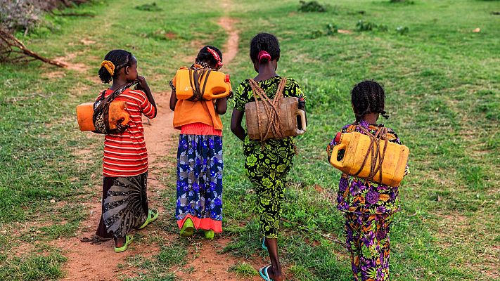 Millones de menores sufren en el mundo agresiones y discriminación por ser niñas