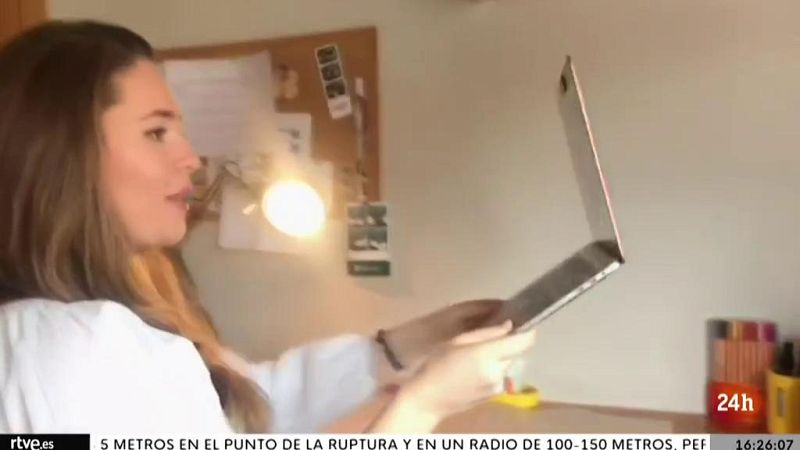 Las falsedades en internet afectan psicológicamente a casi la mitad de las niñas en el mundo