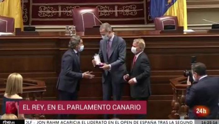 Medalla de oro al parlamento canario