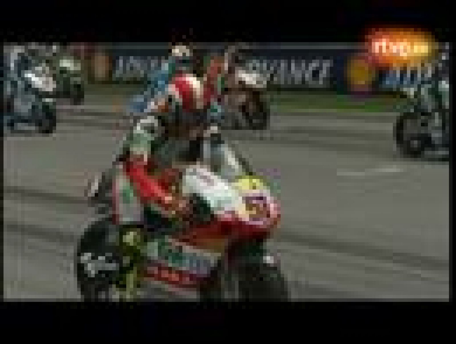 Carrera íntegra de la categoría de 250 cc disputada en el G.P. de Malasia (25/10/09).