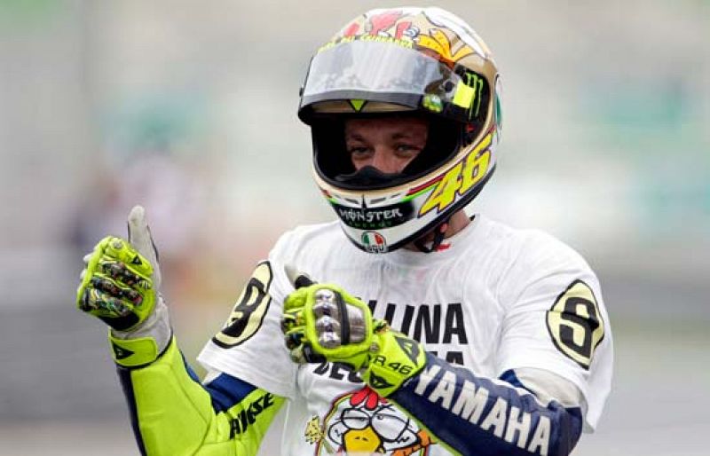 Valentino Rossi consigue su noveno mundial, séptimo en la categoría reina. A sus 30 años, el de Tavullia ha demostrado ser el mejor piloto de motos. 