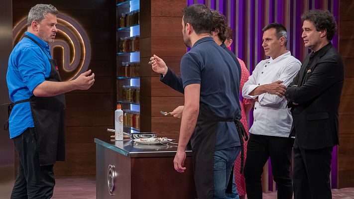 MasterChef Celebrity - Juanma juzga a Miki imitando a Jordi Cruz