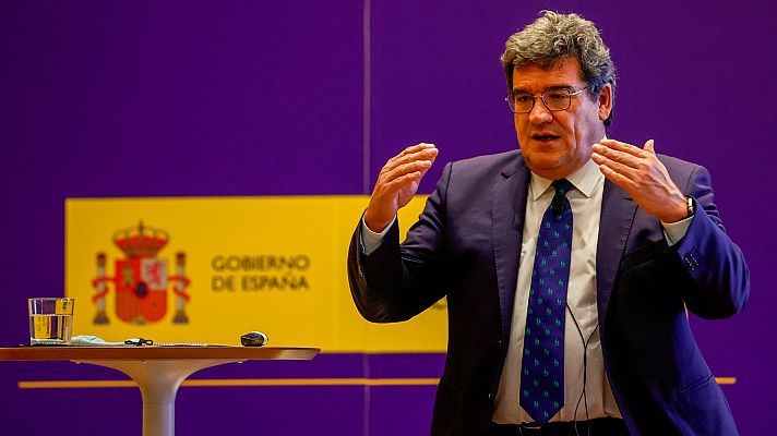 Telediario 1 - El Consejo de Ministros aprueba la reforma del reglamento de extranjería que agiliza los permisos a menores extranjeros