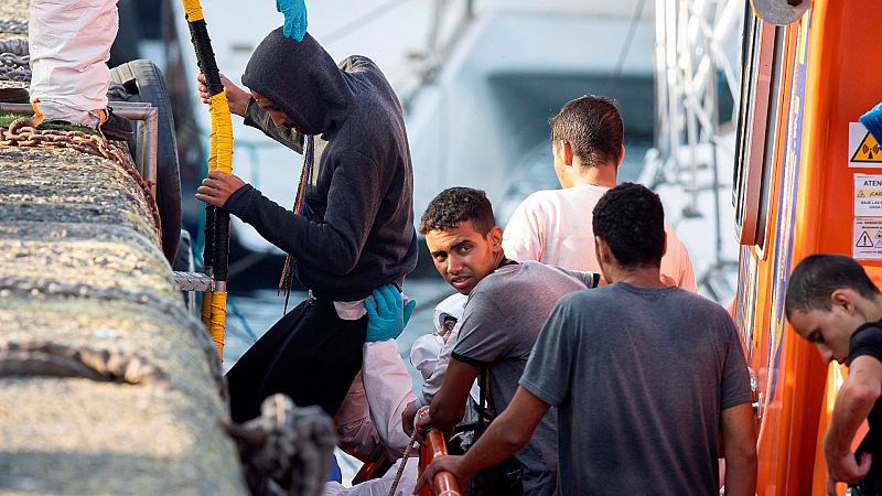 La crisis en Argelia impulsa la migración hacia España: 15.000 en menos de un año - Ver ahora