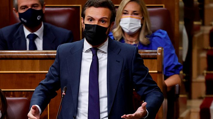 Casado y Sánchez se enzarzan por los presos de ETA