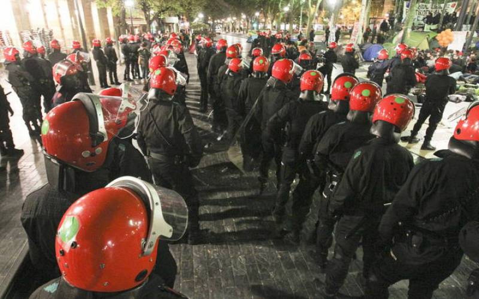 La Ertzaintza, en el punto de mira de ETA - La hora de La 1 | Ver