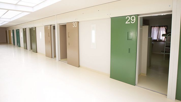 Telediario 2 - El final de ETA: políticas penitenciarias para cerrar el círculo de décadas de terrorismo