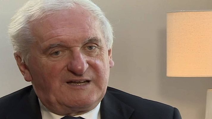 Telediario 2 - El primer ministro irlandés en el final de las armas de ETA