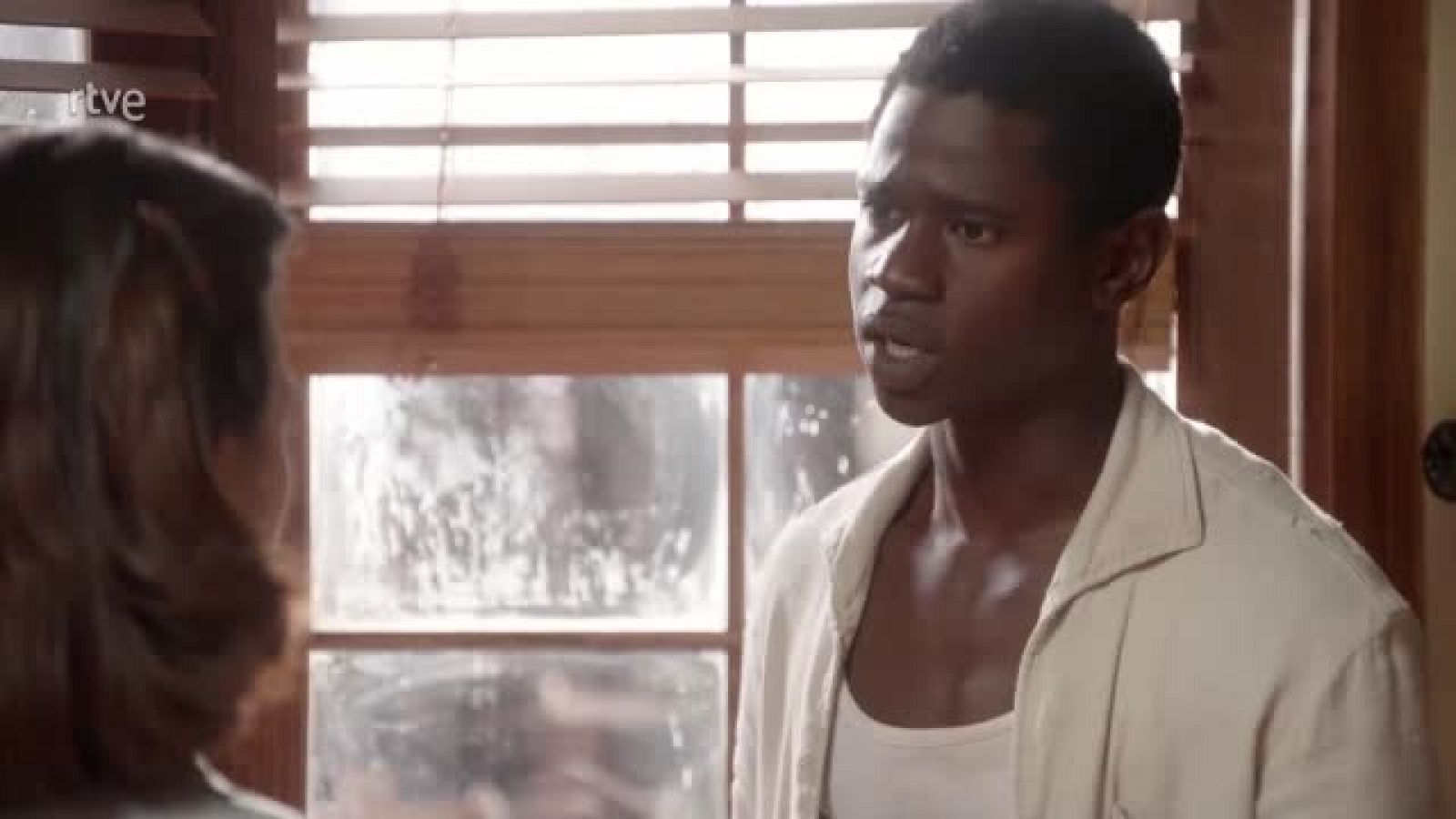 Dos Vidas: Kiros cuenta a Carmen sobre su examen de emancipación - Dos vidas | Ver