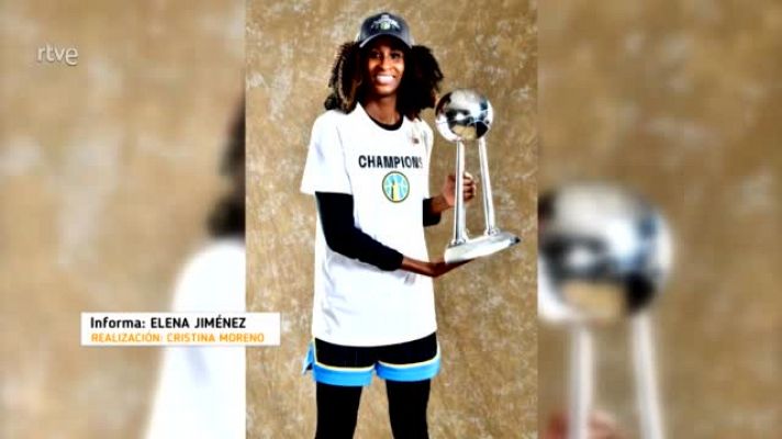  - Astou Ndour: "El anillo de la WNBA es el premio a muchos años de trabajo"
