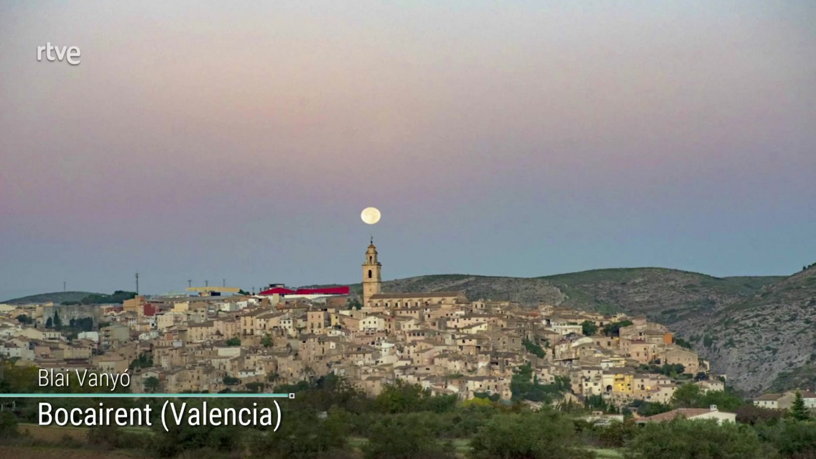 Posibilidad de algún chubasco localmente fuerte en puntos del litoral mediterráneo a última hora - ver ahora