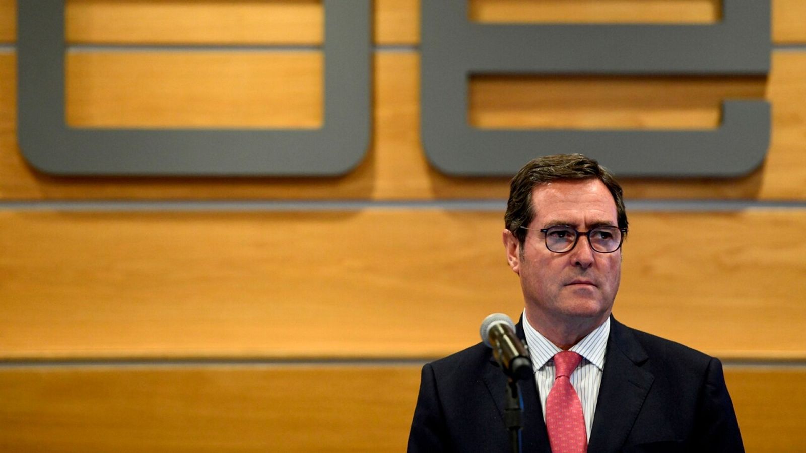 Garamendi (CEOE): "¿Por qué no va a hablar Economía sobre la reforma laboral?"