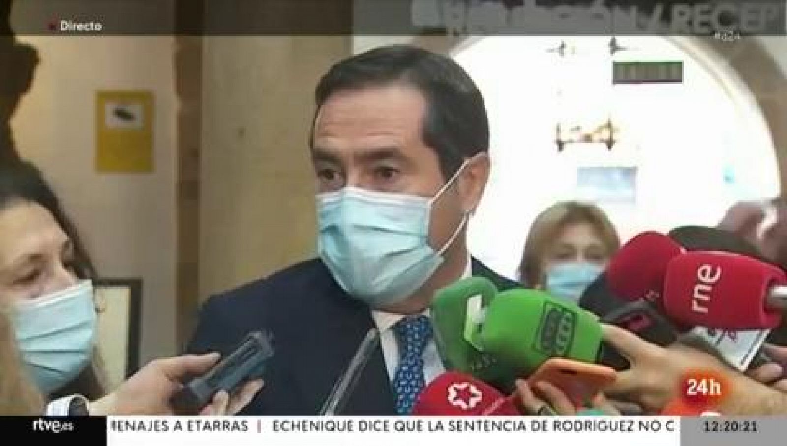 Garamendi (CEOE): "¿Por qué no va a hablar Economía sobre la reforma laboral?"