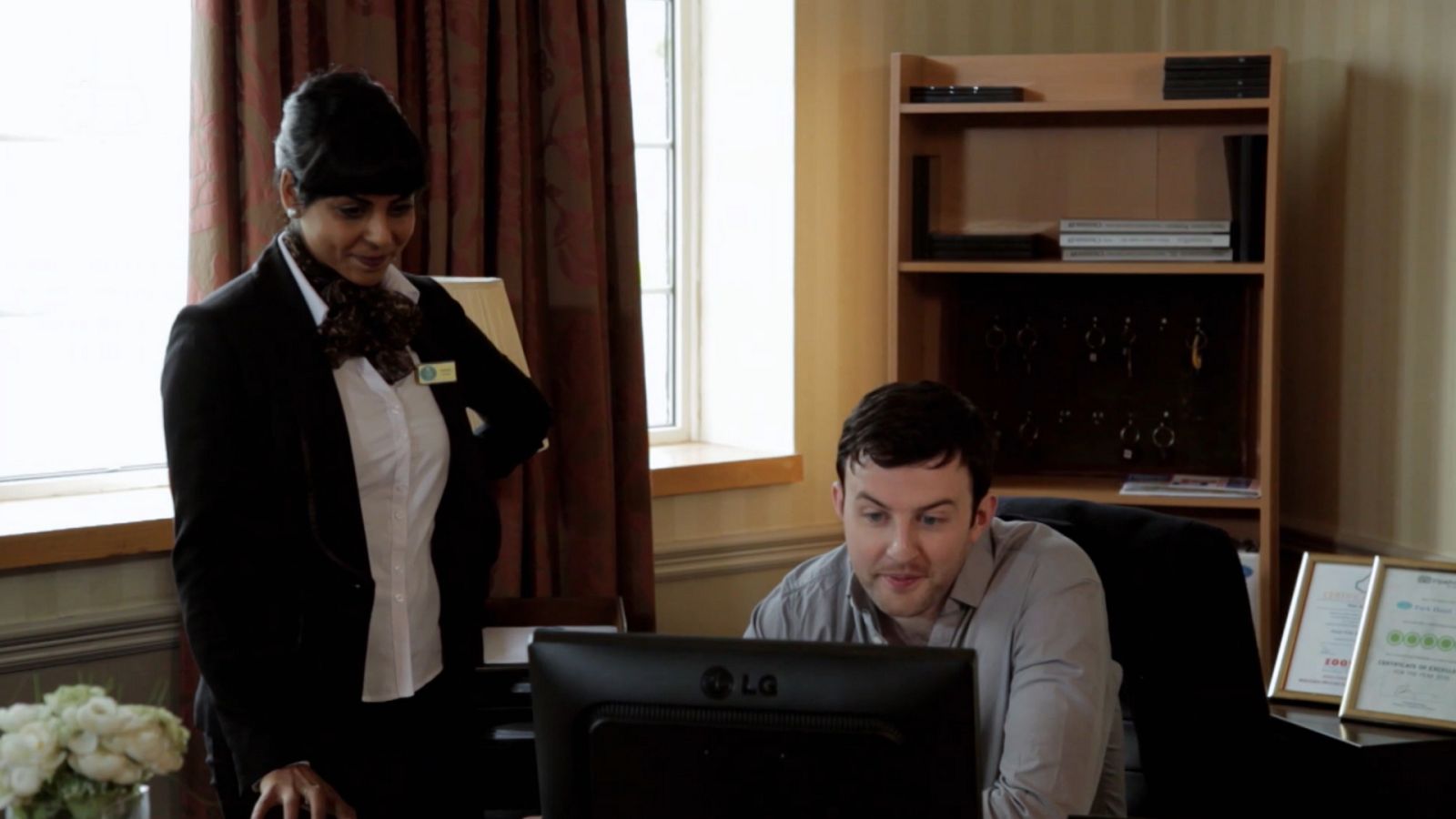 That's English - Básico A2 1 Unit 3A: He's my brother - ver ahora