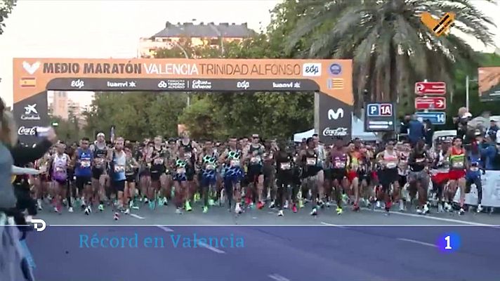 La etíope Letesenbet Gidey bate el récord del mundo de medio maratón en Valencia       