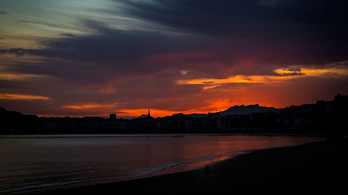 Telediario Matinal - Cielo poco nuboso y temperaturas sin cambios para hoy