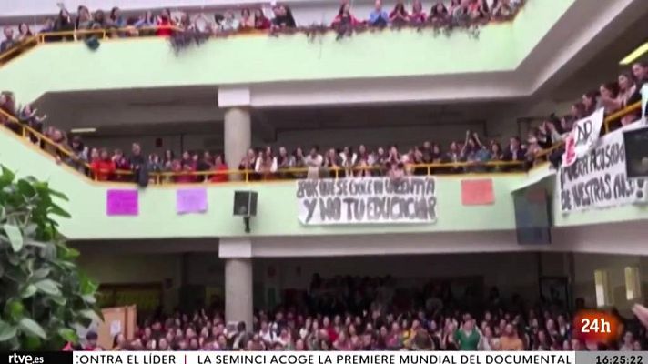 Parlamento - Ley de Convivencia Universitaria