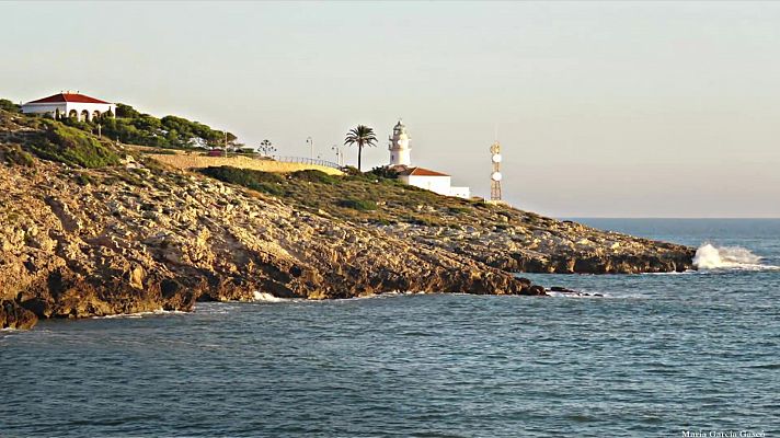 El tiempo - Lluvias débiles en el Cantábrico, en el norte y oeste de Galicia y en el norte de las islas Canarias. Chubascos ocasionales en Mallorca y Menorca