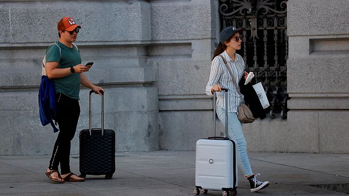 Telediario 2 - La AIRef y el Banco de España rebajan las previsiones de crecimiento de España