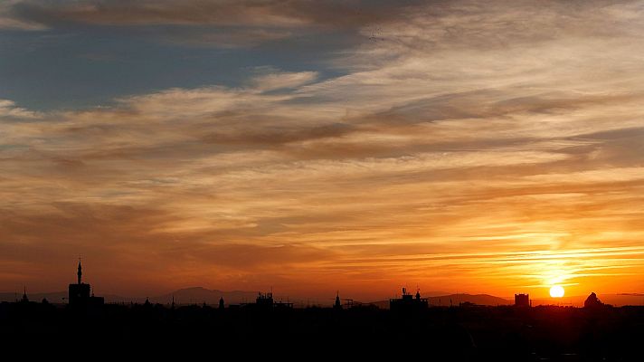 Tiempo estable, salvo lluvias débiles en Cantábrico, Cataluña y archipiélagos