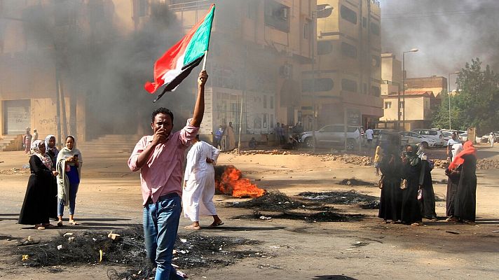 Telediario 1 - Golpe en Sudán pone el foco en el Mar Rojo