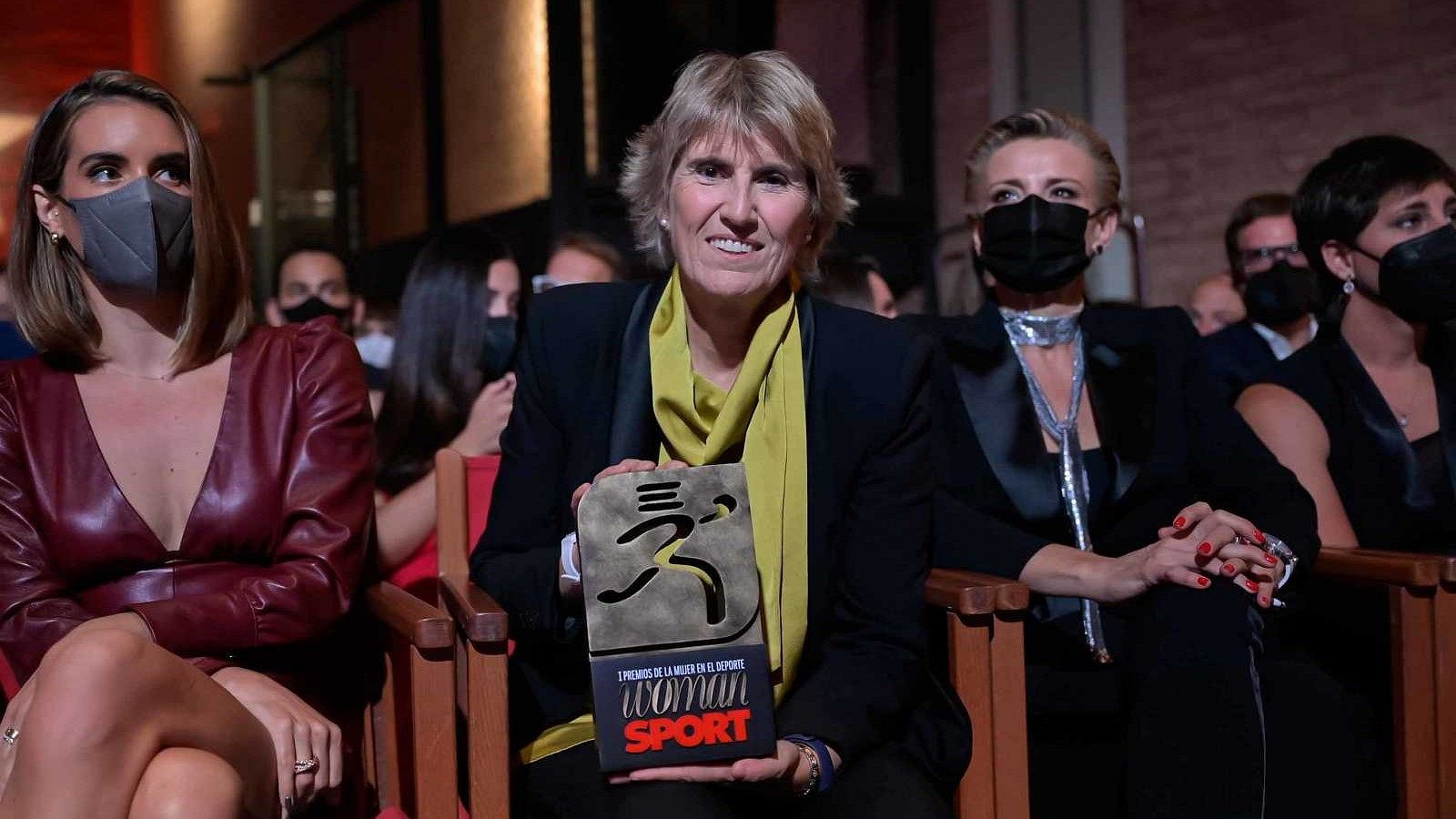 Paloma del Río y grandes campeonas, Premios Woman-Sport