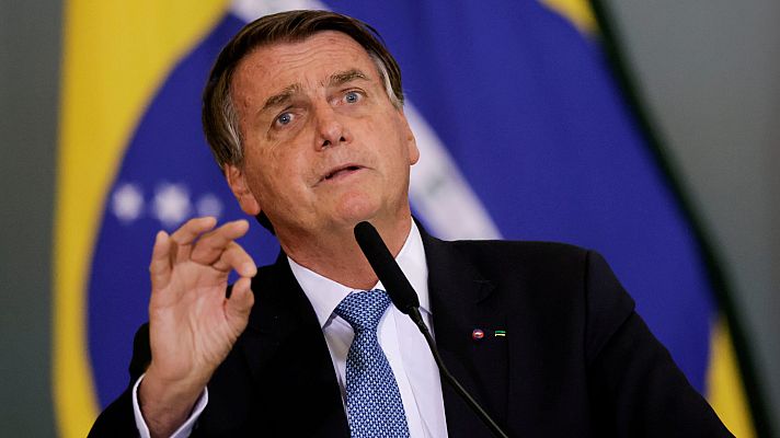 Telediario Matinal - El Senado de Brasil aprueba el informe que acusa a Bolsonaro de "crímenes contra la humanidad"