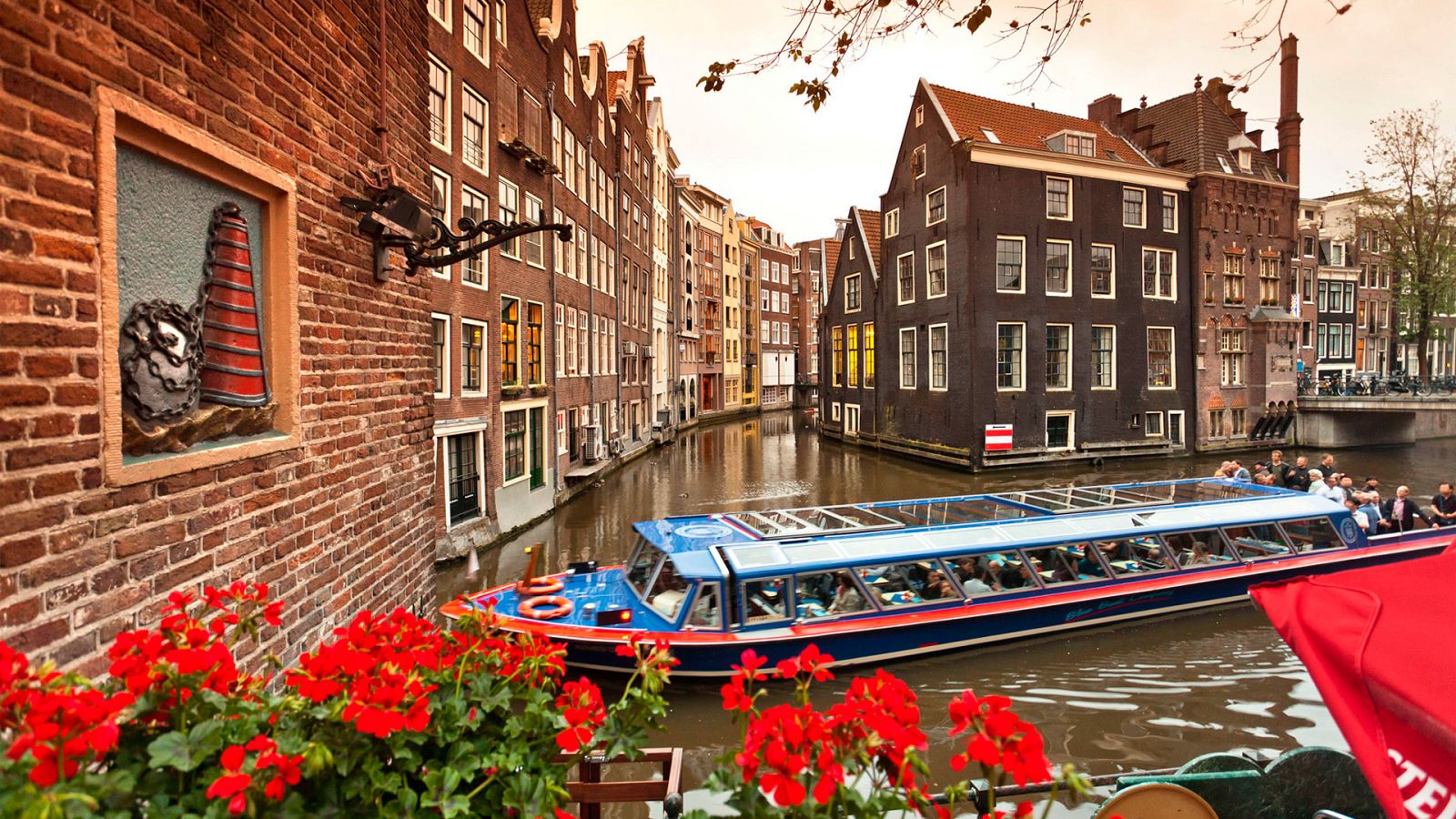 Rick Steves por Europa - T8 - Episodio 9: Ámsterdam - ver ahora