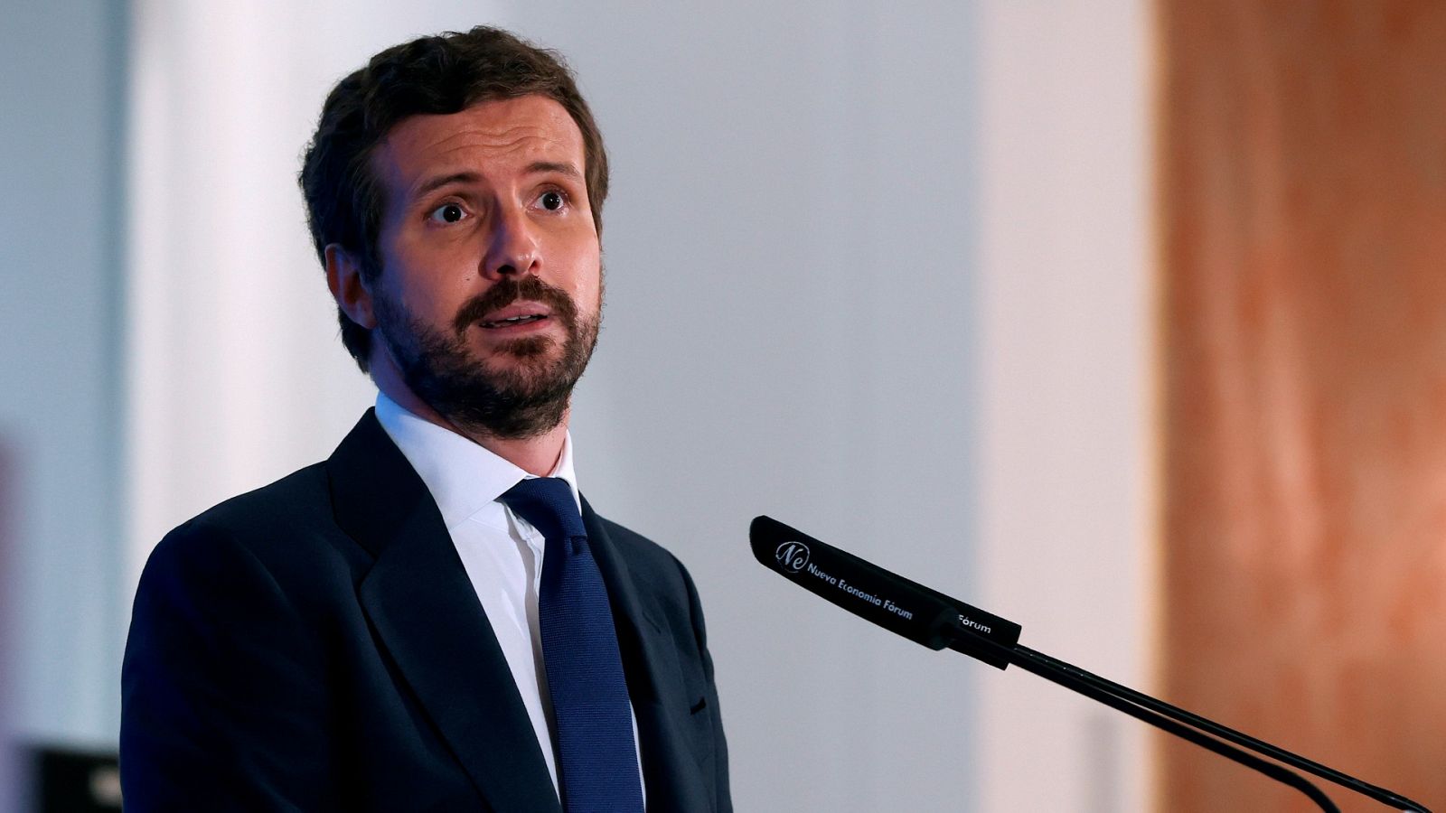 Casado acusa a Sánchez de "ocultar" a españoles lo que ha firmado con Europa y pide mantener la reforma laboral