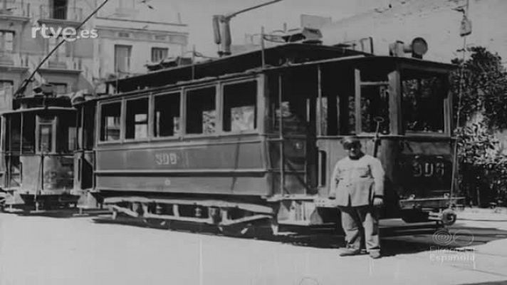 Darrer viatge del tramvia 23 per Barcelona, el 1965