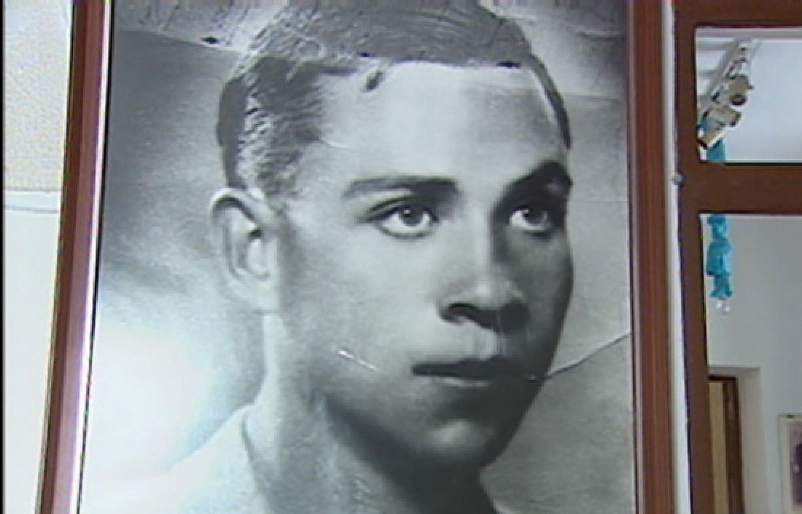 Iniciativas para restaurar la memoria de Miguel Hernández | Ver