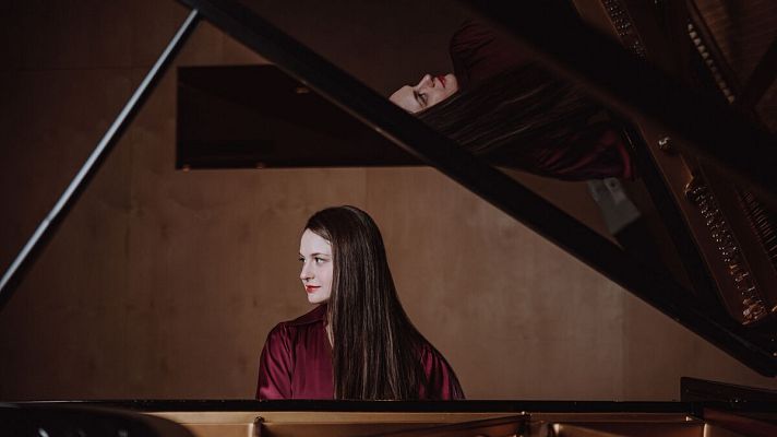 Actuación musical de Laura Farré Rozada - ver ahora