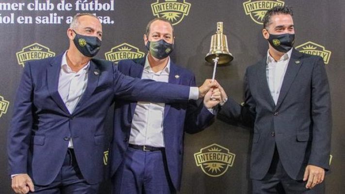 Telediario 1 - El Intercity, primer club español en salir a Bolsa