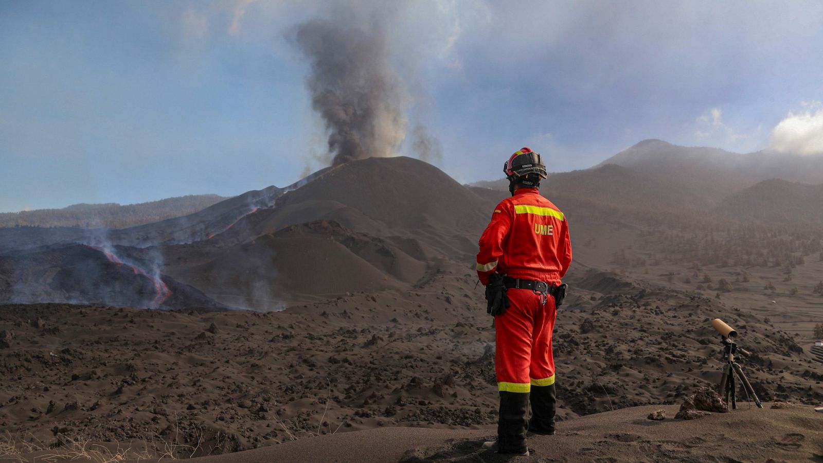 El volcán mantiene valores constantes tras 40 días de erupción