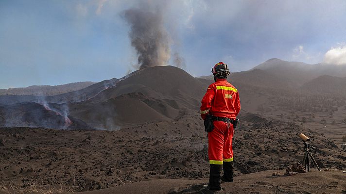 El volcán mantiene valores constantes tras 40 días de erupción