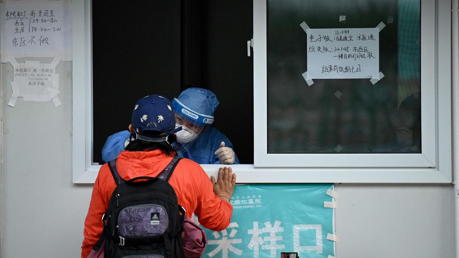 China, en alerta por un brote de coronavirus que afecta a 14 provincias