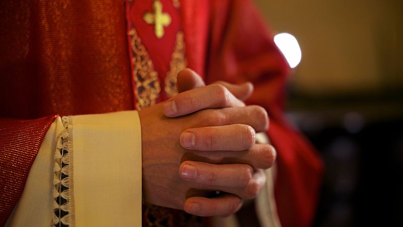 Los obispos franceses se reúnen con las víctimas para hablar sobre los casos de pederastia