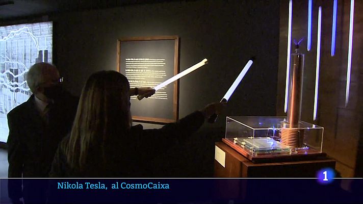 L'Informatiu - Un recorregut per la vida i l'obra de Nikola Tesla al CosmoCaixa