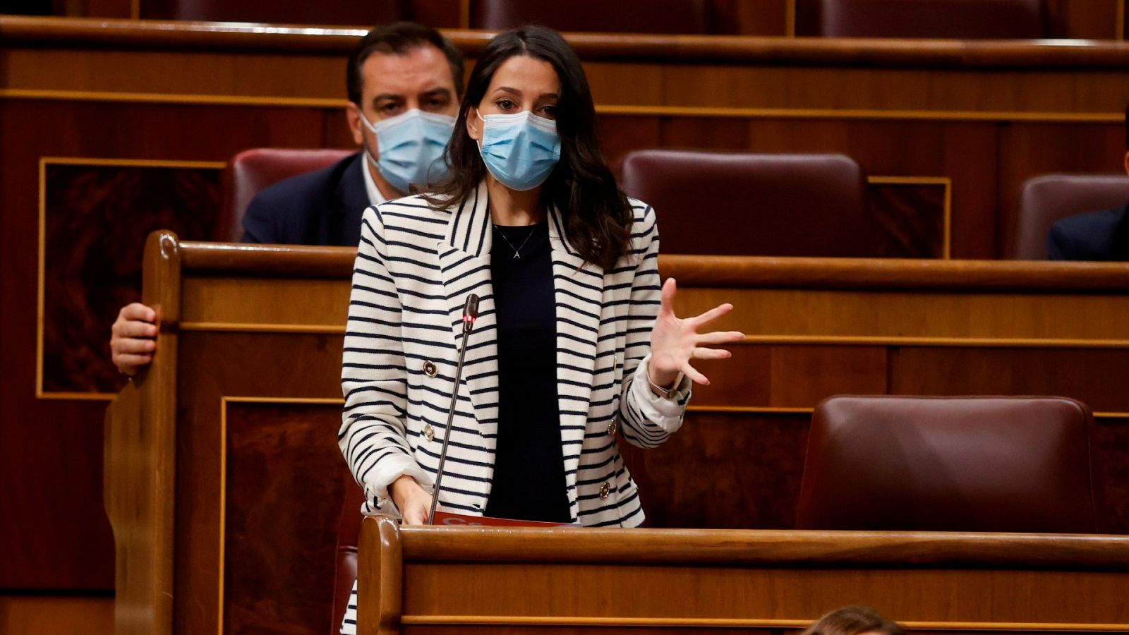 Arrimadas justifica la enmienda a la totalidad de los presupuestos porque van "de la mano de Otegi y ERC"