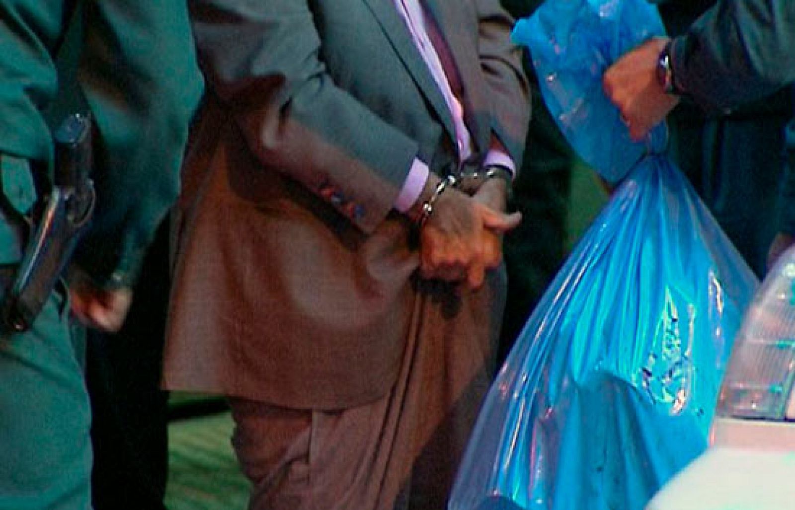 Garzón llama a declarar a los imputados por la 'operación Pretoria' | Ver