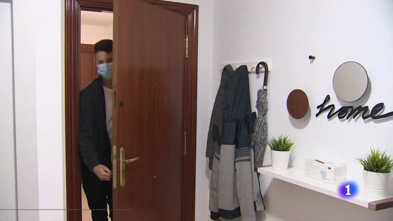 De una patera... a un hogar en Pamplona. | Ver