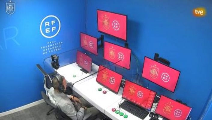 Fútbol - Ansu Fati y Brahim, principales novedades en la Selección española para las 'finales' con Grecia y Suecia