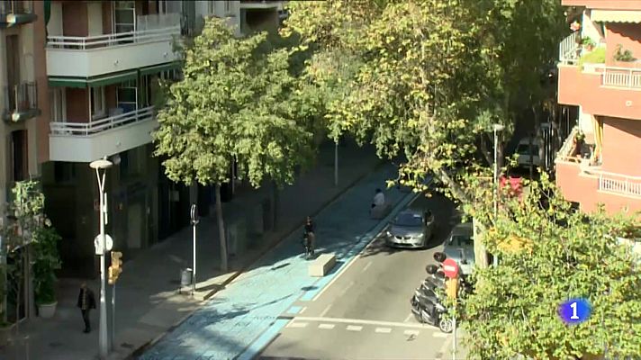 Barcelona plantea reducir el asfalto de varias calles para bajar la temperatura