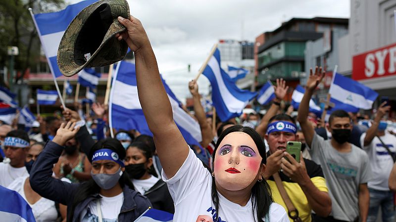 El exilio nicaragüense en Costa Rica se manifiesta contra la dictadura