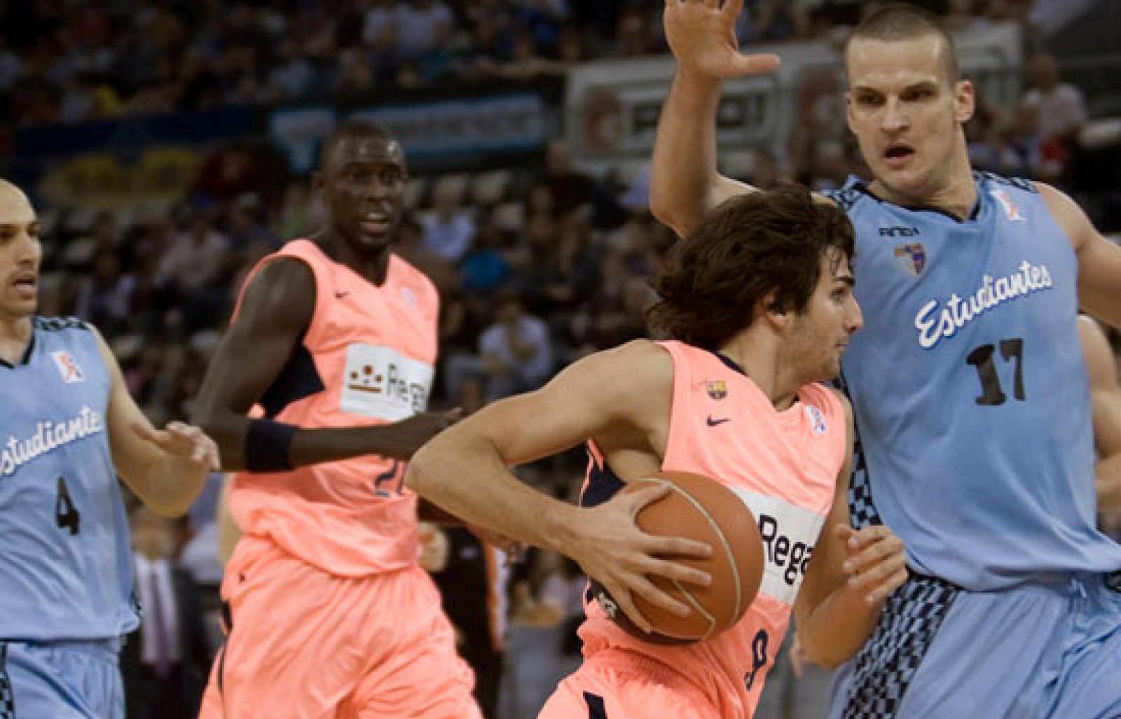 Estudiantes 75-78 Regal Barcelona - Baloncesto en RTVE | Ver