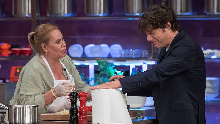 MasterChef Celebrity - Jordi Cruz come bichos de Carmina Barrios