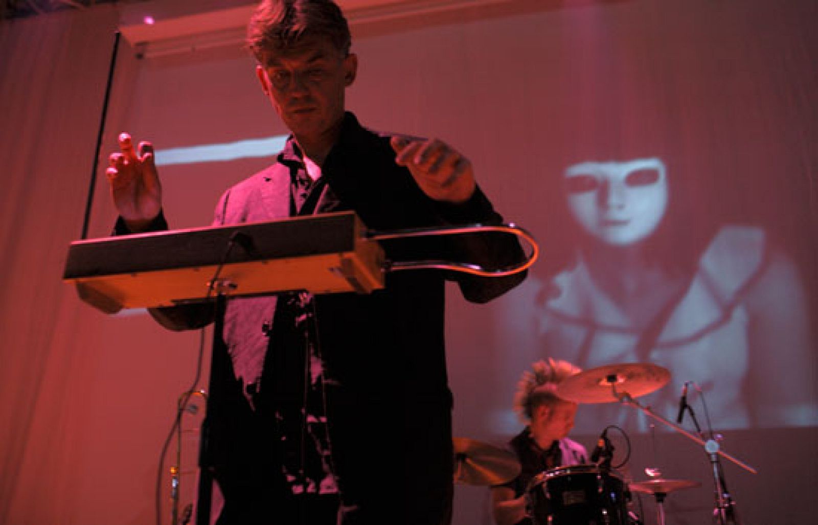 Metrópolis - Experimentaclub 2009 - Metrópolis | Ver